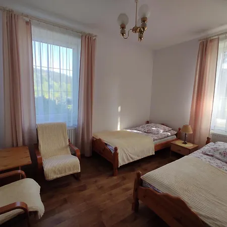 Magnolia דוז'ניקי ז'דרוז'